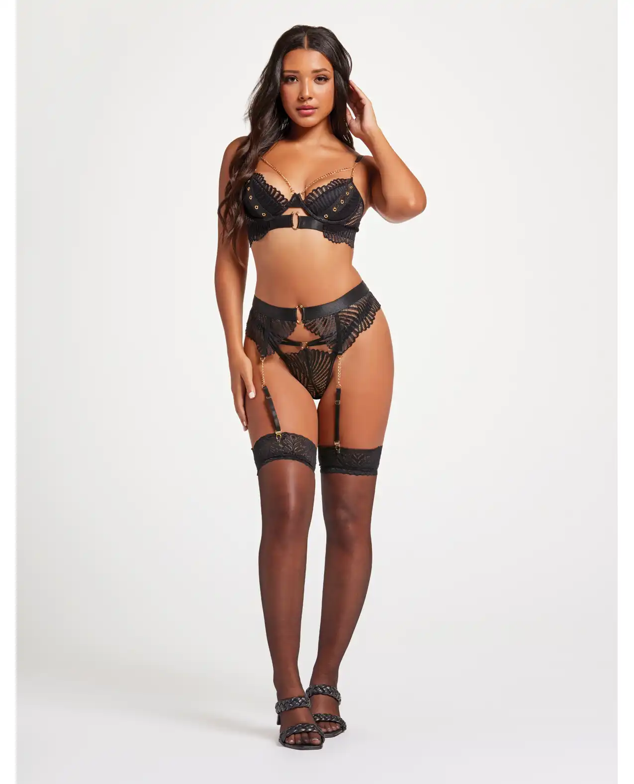 Scalloped Lace Bra w/Gold Chain, Garter Belt & Thong Black 